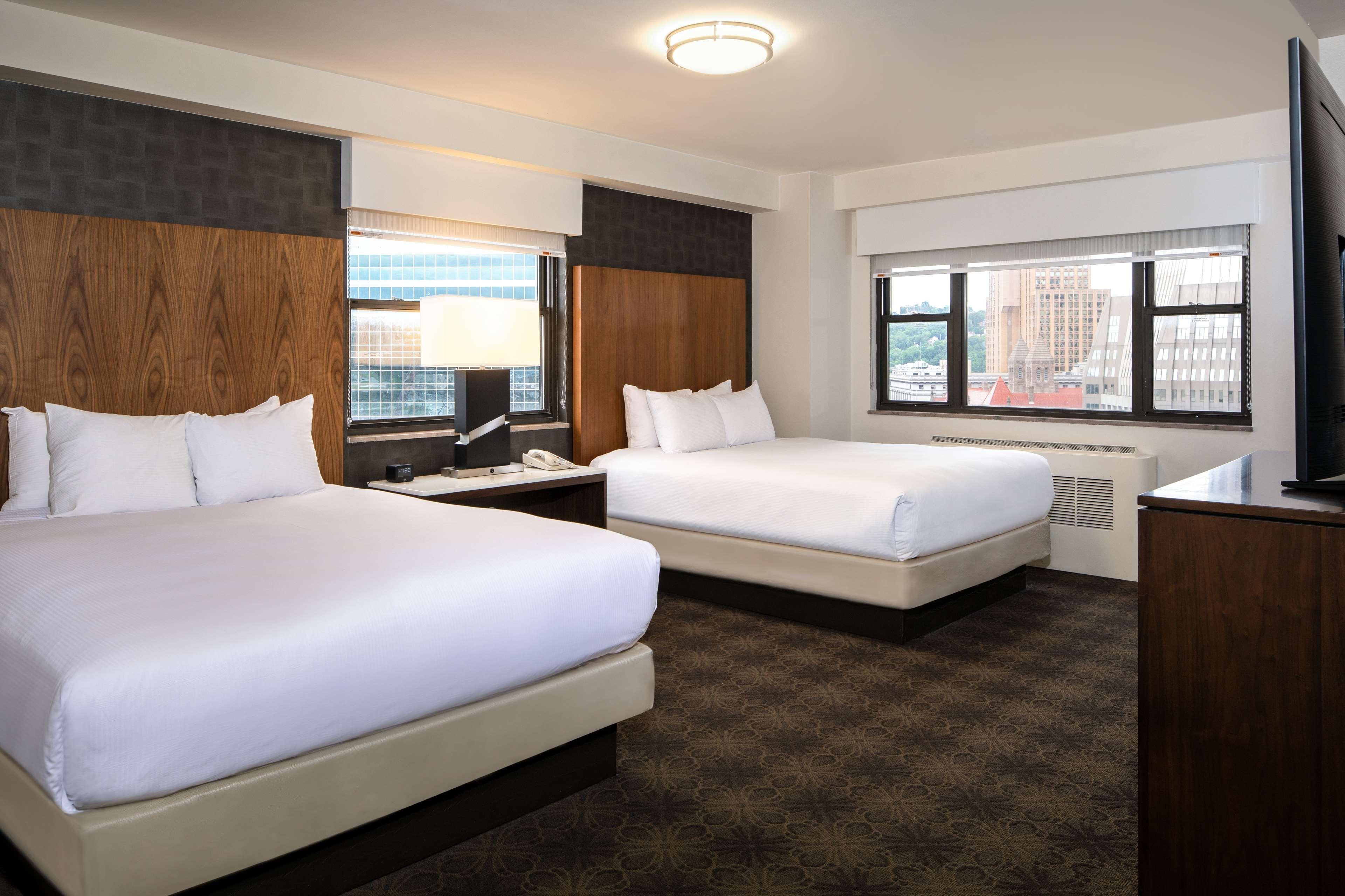 Doubletree By Hilton Hotel & Suites Pittsburgh Downtown מראה חיצוני תמונה