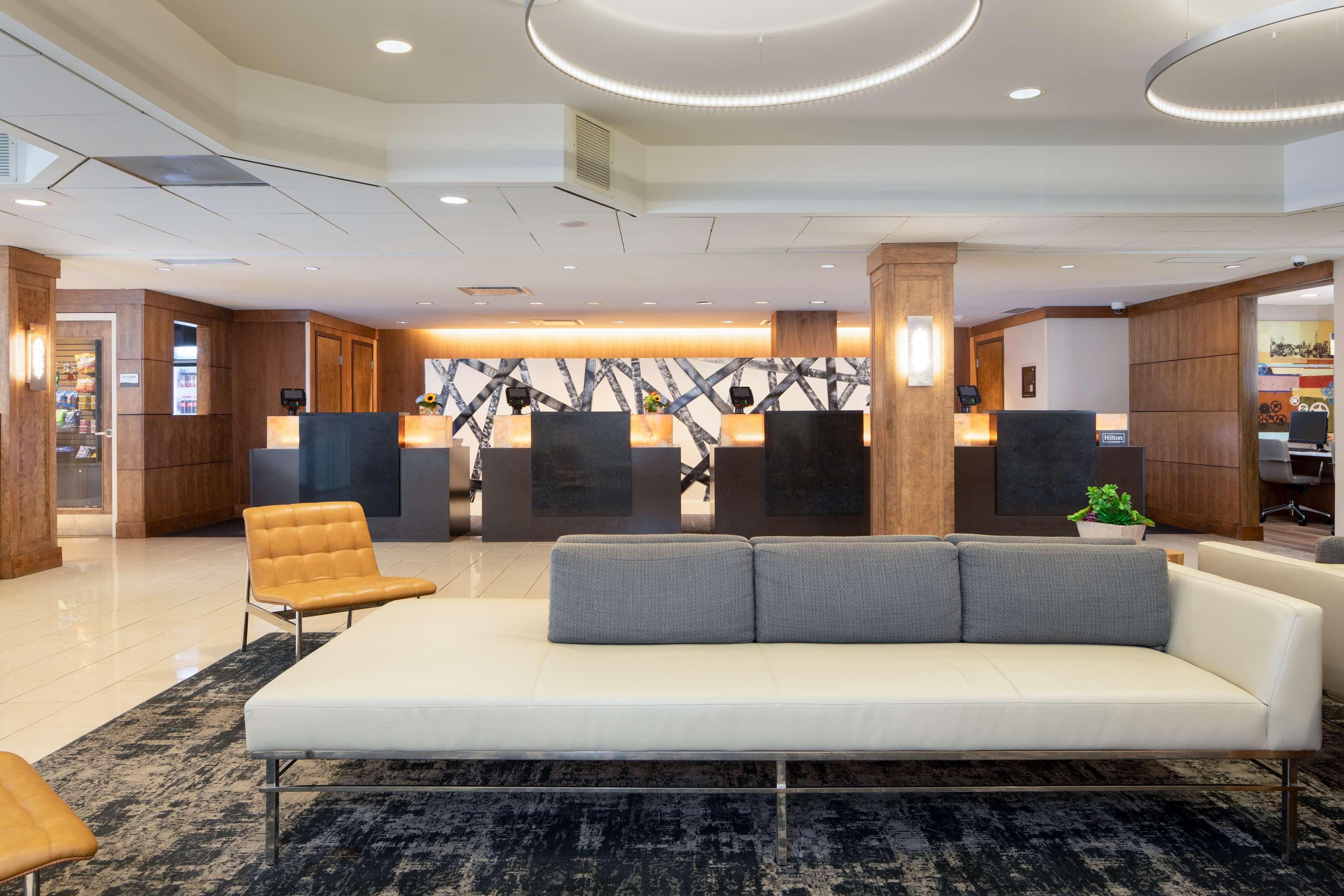 Doubletree By Hilton Hotel & Suites Pittsburgh Downtown מראה חיצוני תמונה