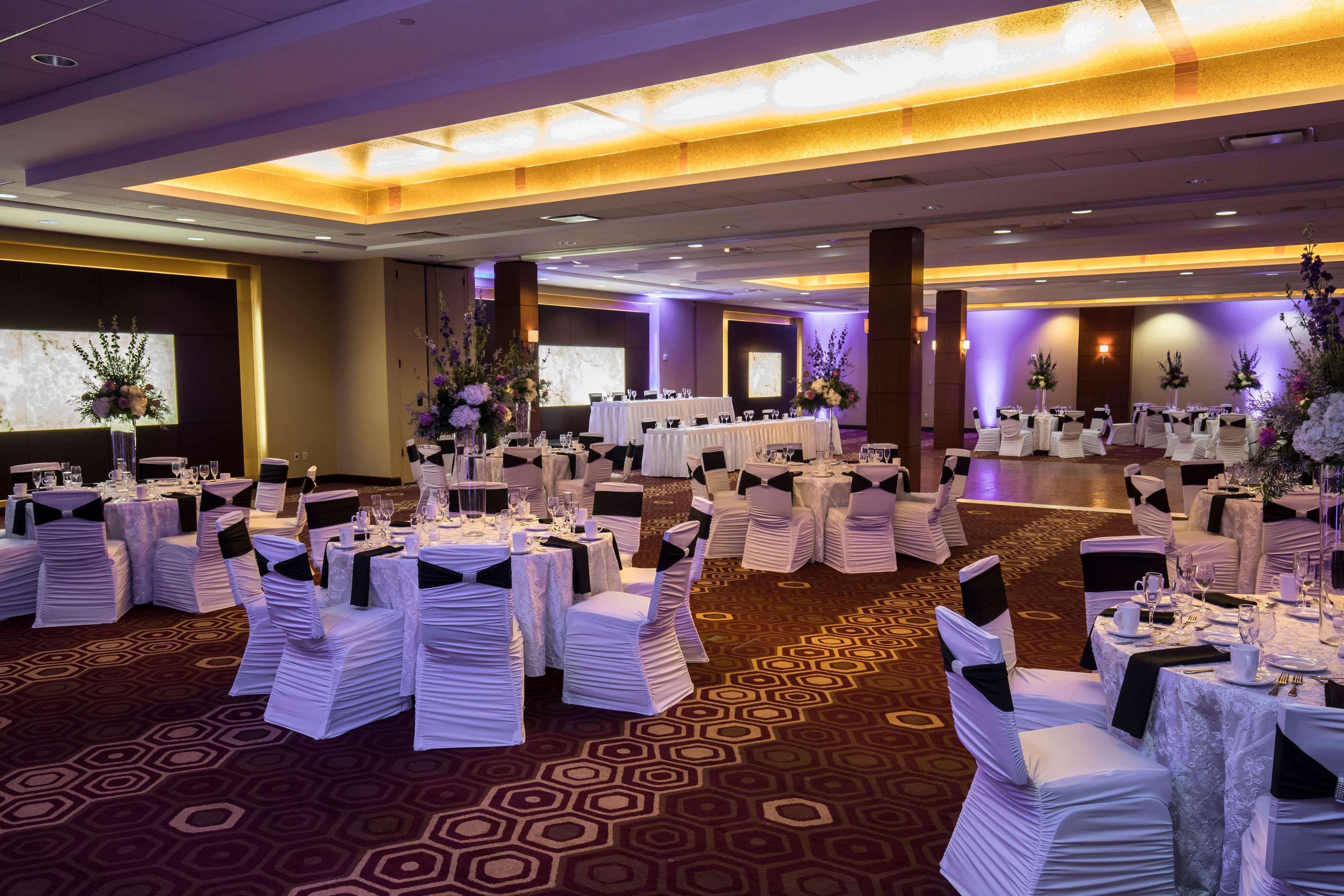 Doubletree By Hilton Hotel & Suites Pittsburgh Downtown מראה חיצוני תמונה