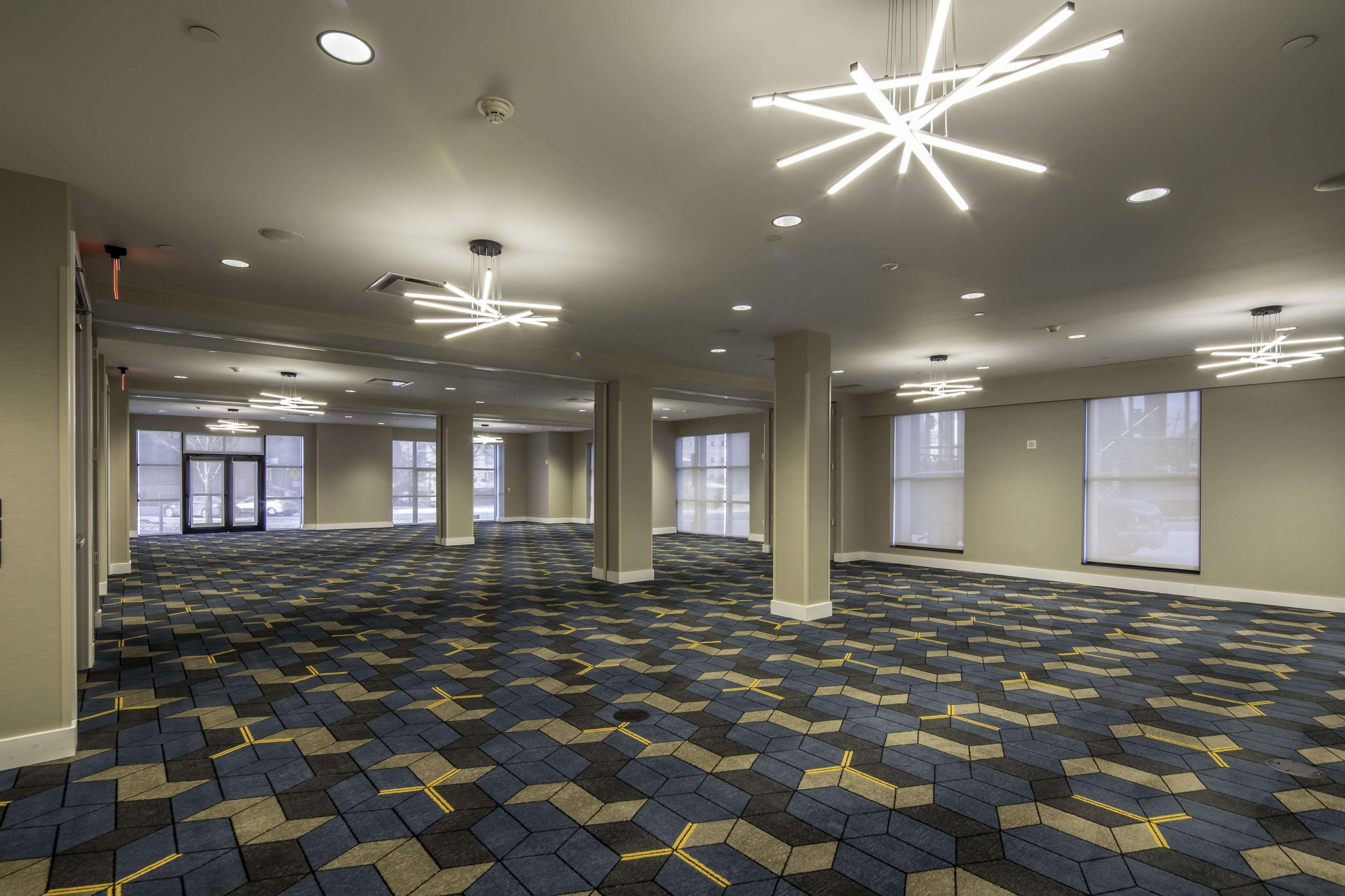 Doubletree By Hilton Hotel & Suites Pittsburgh Downtown מראה חיצוני תמונה