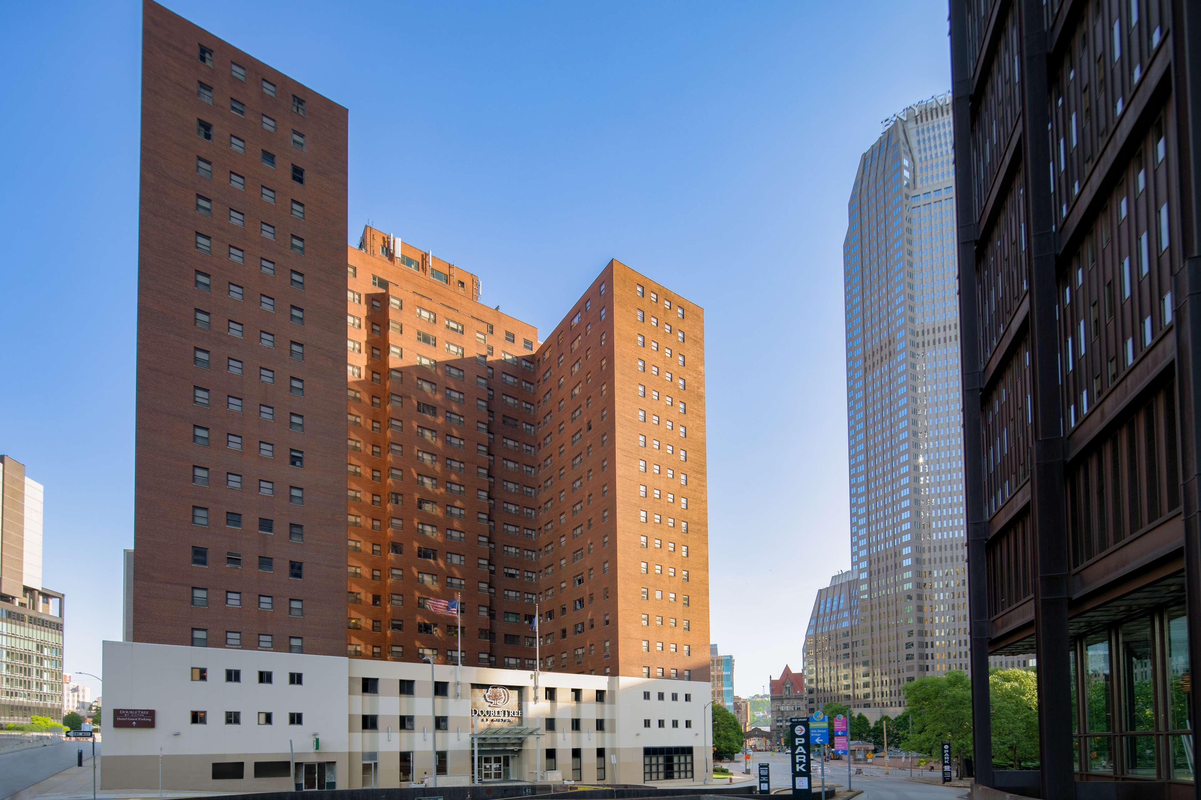 Doubletree By Hilton Hotel & Suites Pittsburgh Downtown מראה חיצוני תמונה
