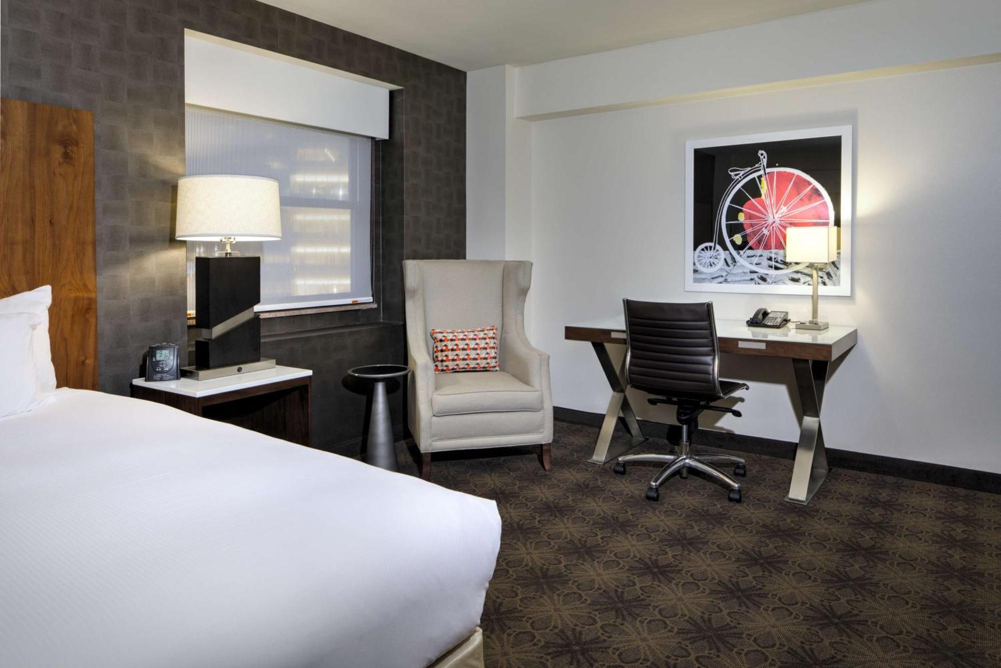 Doubletree By Hilton Hotel & Suites Pittsburgh Downtown מראה חיצוני תמונה